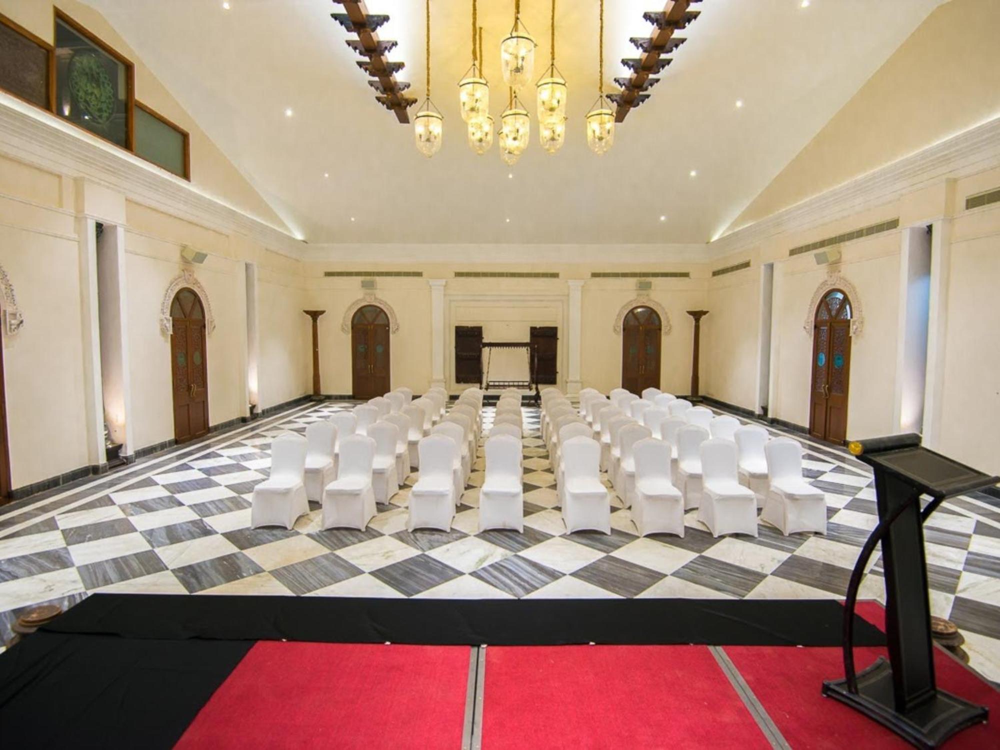 Svatma - A Luxury Heritage Resort Tańdźawur Zewnętrze zdjęcie